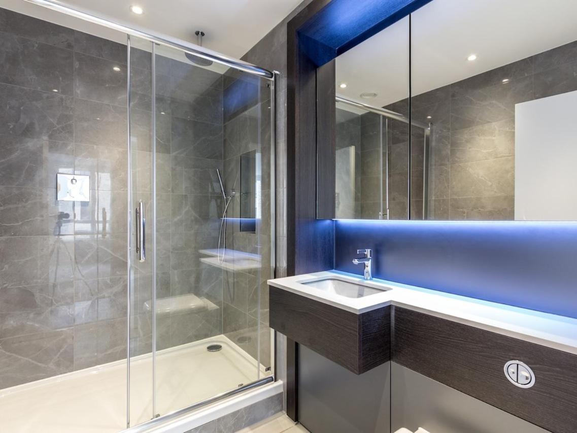 2 Bed Property Close To Heathrow Airport Хаунслоу Экстерьер фото